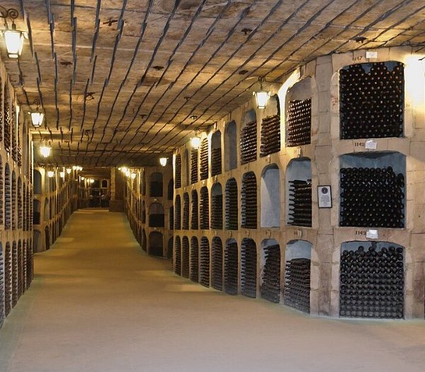 Moldavia, la terra dei sotterranei infiniti: perché il wine tourism è diventato un fenomeno globale